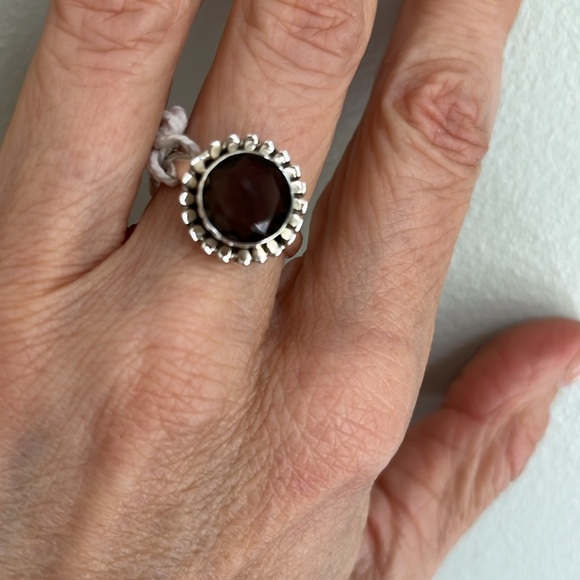 Elegant Stealing Silver and Smoky quartz Gemstone Ring - Picture 3 of 6